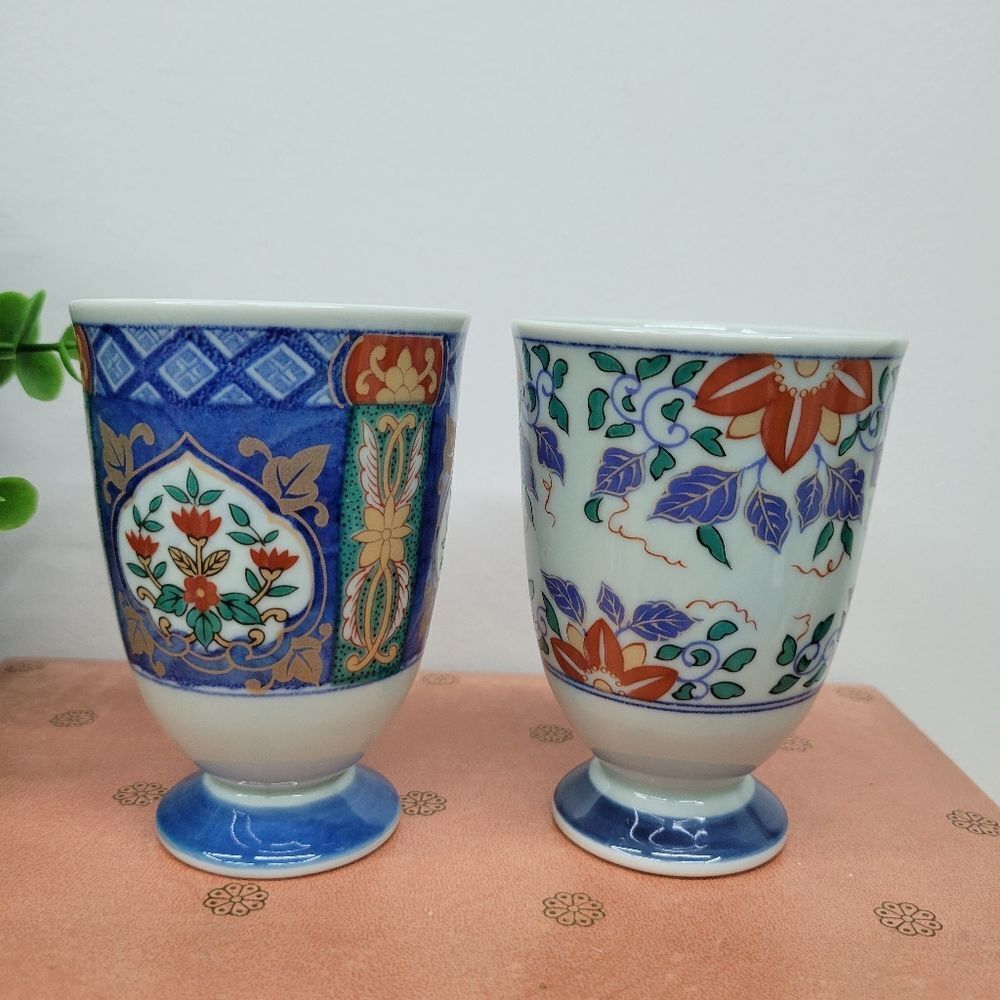 Pair Japanese Vintage Arita Porcelain Footed Tea Cups